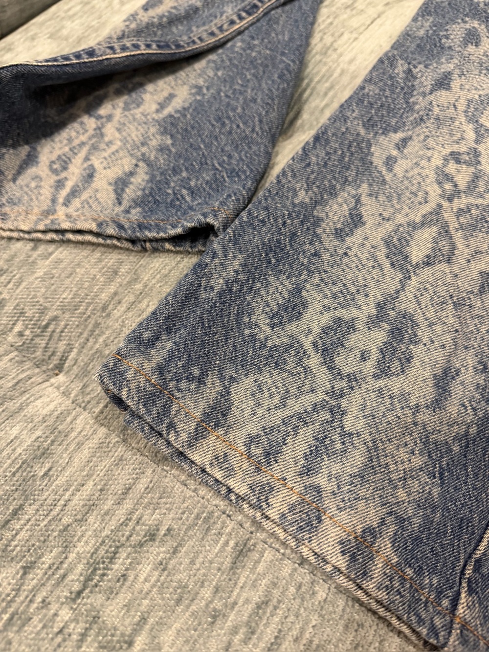 BDG Women’s - Blue Snake-Print Wide Leg Jeans - Picture 12 of 12